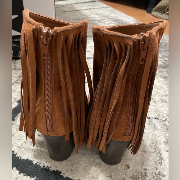 Camel fringe booties size 10 (brand new) - Picture 3 of 8